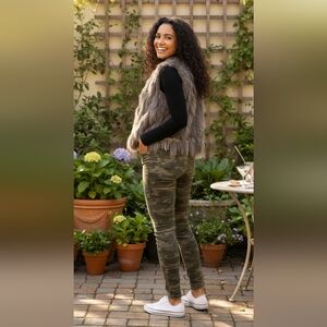 🌙 Caribbean Queen Rabbit Fur Vest Size S